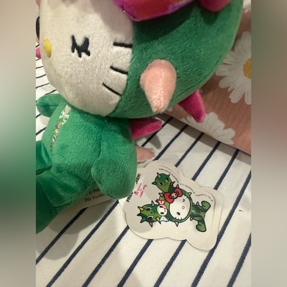 2014 Tokidoki x Hello Kitty Sandy Cactus - Picture 4 of 17